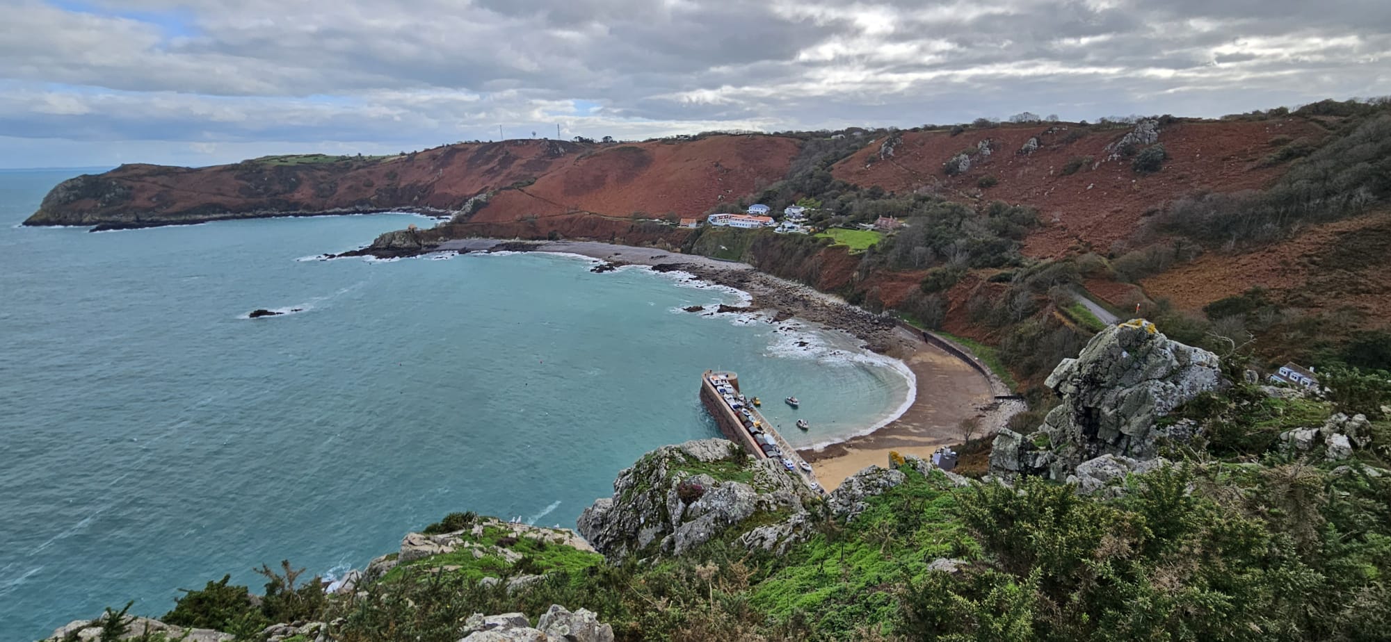 Runners at Bouley Bay during Beast of the East